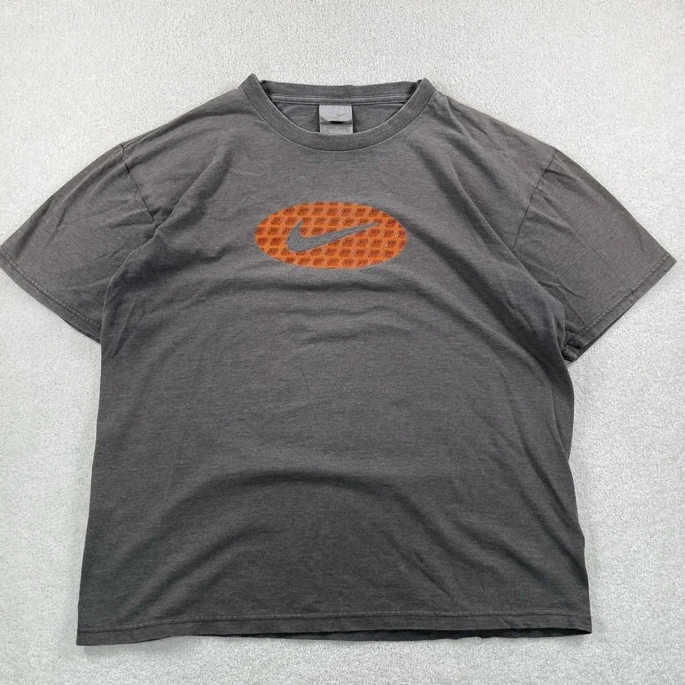 Vintage 2001 Nike Center Swoosh Tshirt  - Paper Thin Sundfaded Gray Men's M y2k